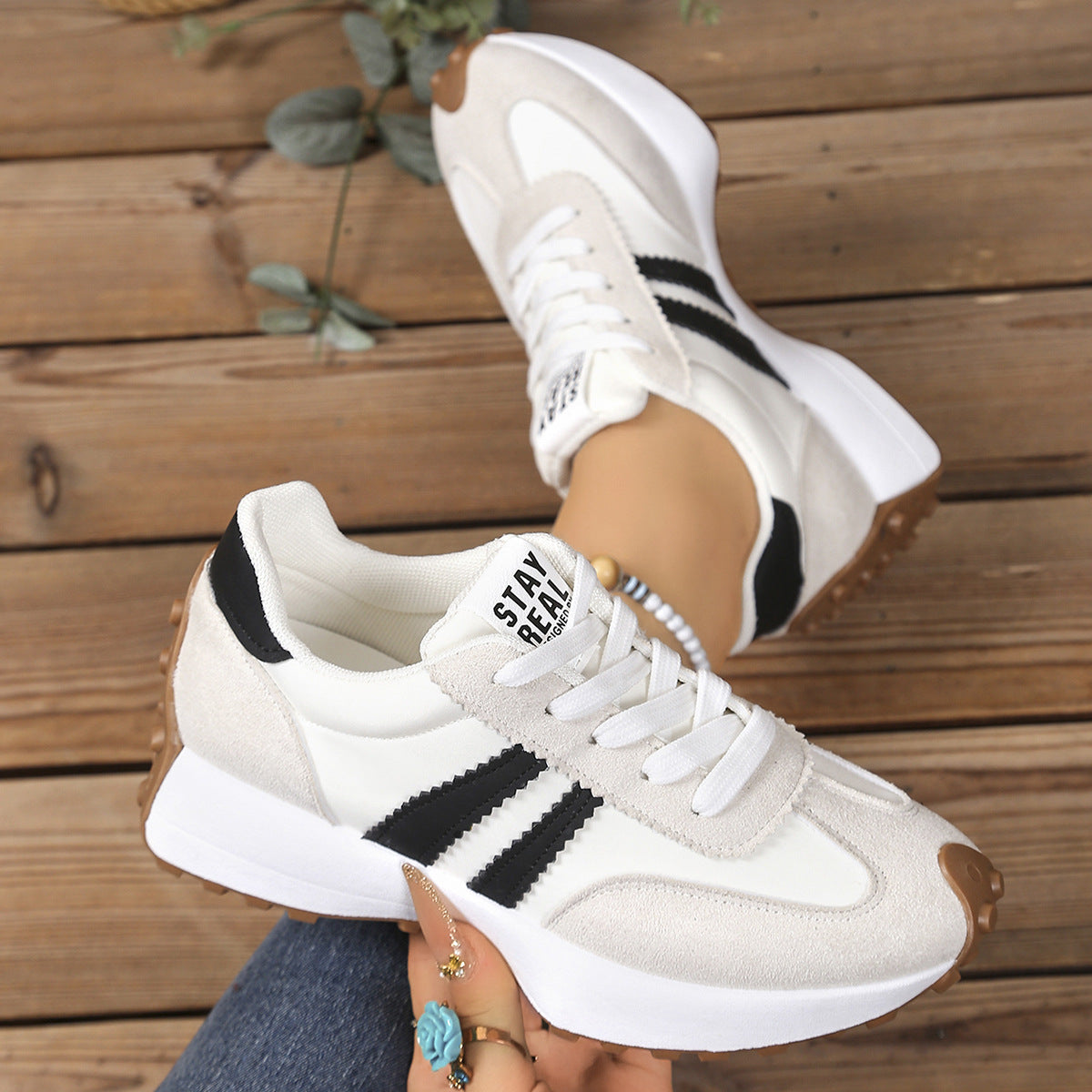 Plus-size small waist daddy shoe girl 2025 spring/summer new Internet celebrity platform student casual shoes sports Forrest Gump shoe girl