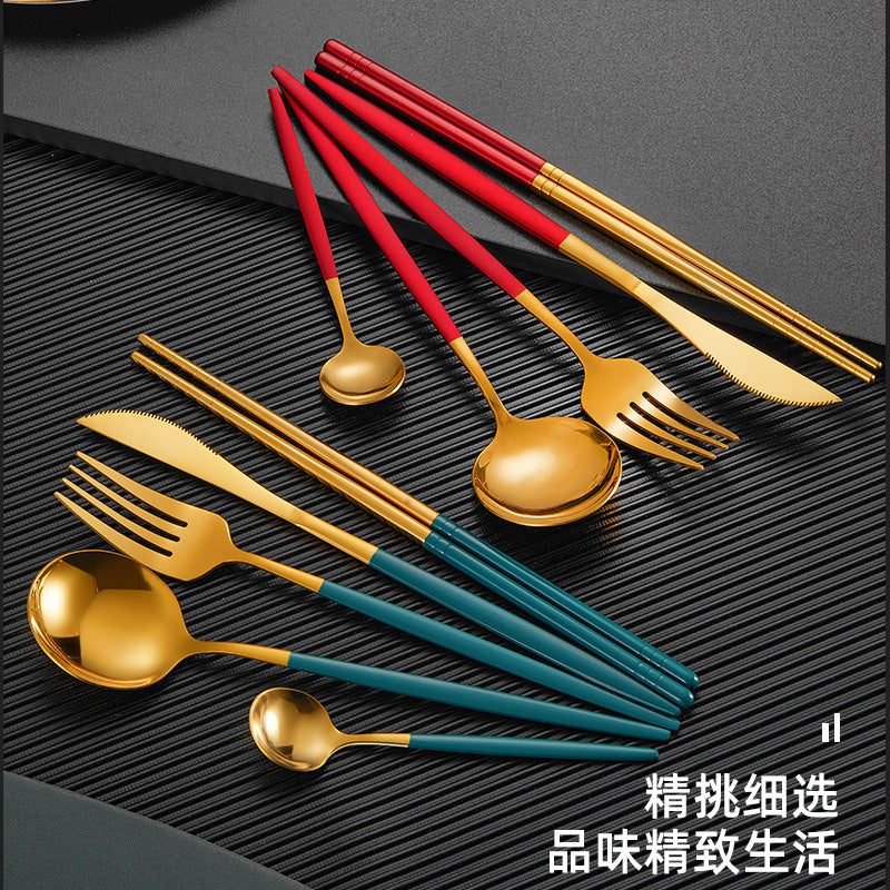 Two or four pieces of chopsticks and spoons stainless steel knives, forks and spoons set of titanium plated lacquer Portuguese gift box stainless steel cutlery set