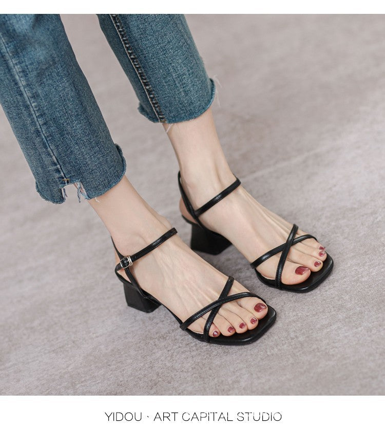 High heels women's 2024 summer new femininity, high-end sense of foreign and not tired, feet with skirts, wear block-heeled sandals