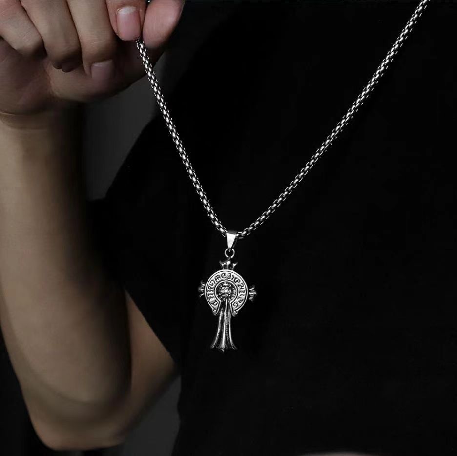 European and American Foreign Trade Jewelry Wholesale Retro Men's Personality Crossing Titanium Steel Chain Pendant Necklace