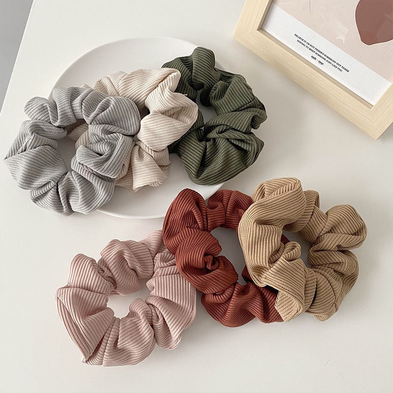 Morandi color temperament girl knitted color large intestine hair ring Korean version simple ins wind hair ring tie hair hair rope female