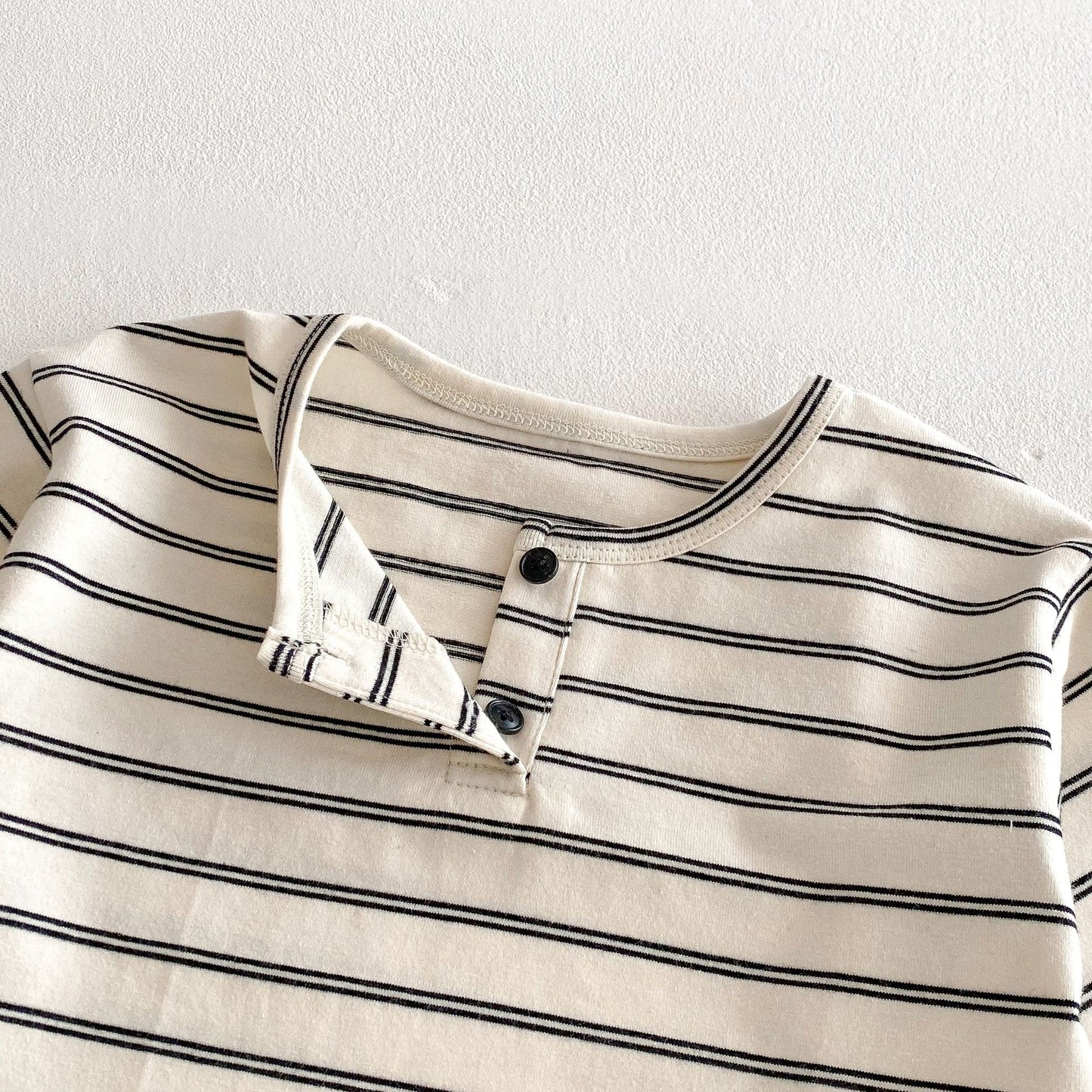 Children's striped T-shirt 2025 new spring boy's foreign style base shirt baby long sleeve inner with spring jacket tide