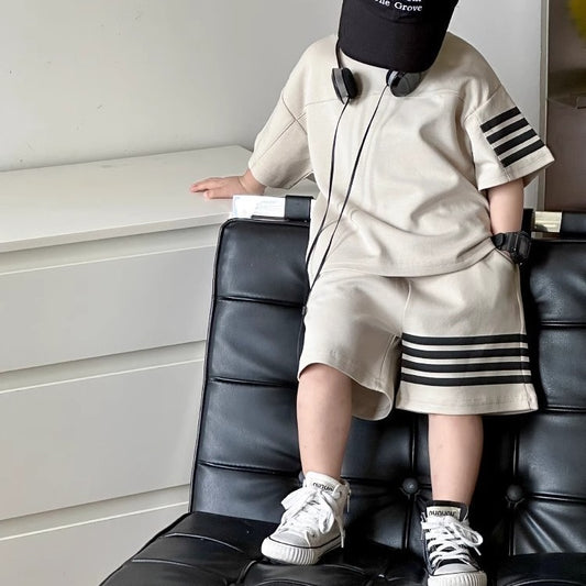 Boys' Korean version of the foreign sports suit, summer dress, short-sleeved shorts, two-piece set, three-bar casual T-shirt, children's set