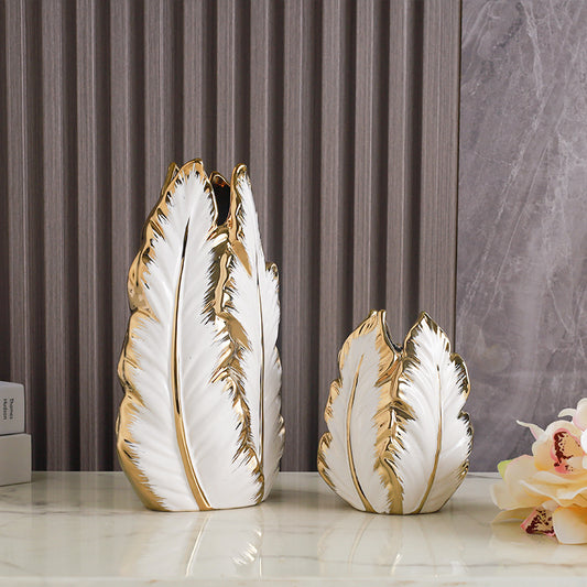 Modern light luxury ceramics, high-end vases, personalized living room entrance ornaments, TV cabinets, creative home decorations, wine cabinets