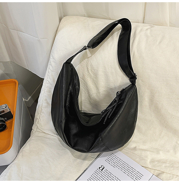 Men's crossbody bag street versatile large capacity dumpling bag INS style couple casual shoulder bag college student bag