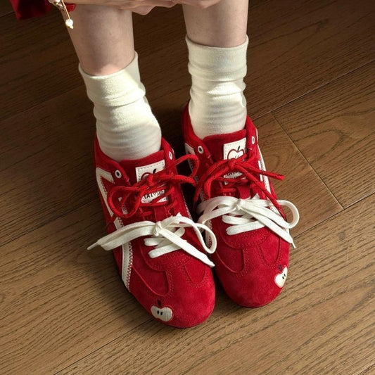 Apple Shoes Red Flat Sneakers Women's 2025 Spring New Versatile German Training Shoes Casual Forrest Gump Shoes Board Shoes