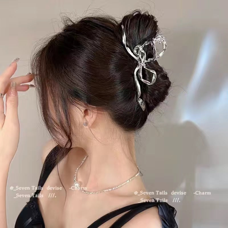 Simple bow metal grip clip women's high-end large temperament shark clip cold wind 2024 new back of the head