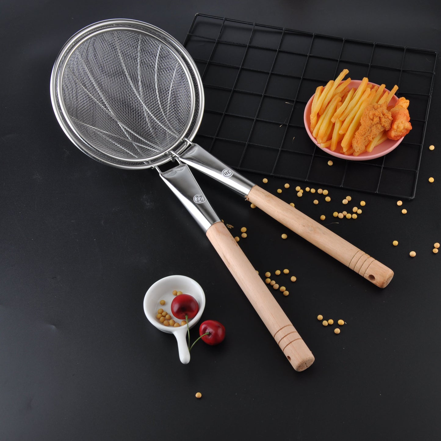 Direct supply stainless steel large colander hotel kitchen supplies line leak wooden handle reinforced mesh leak large basket fence screen screen