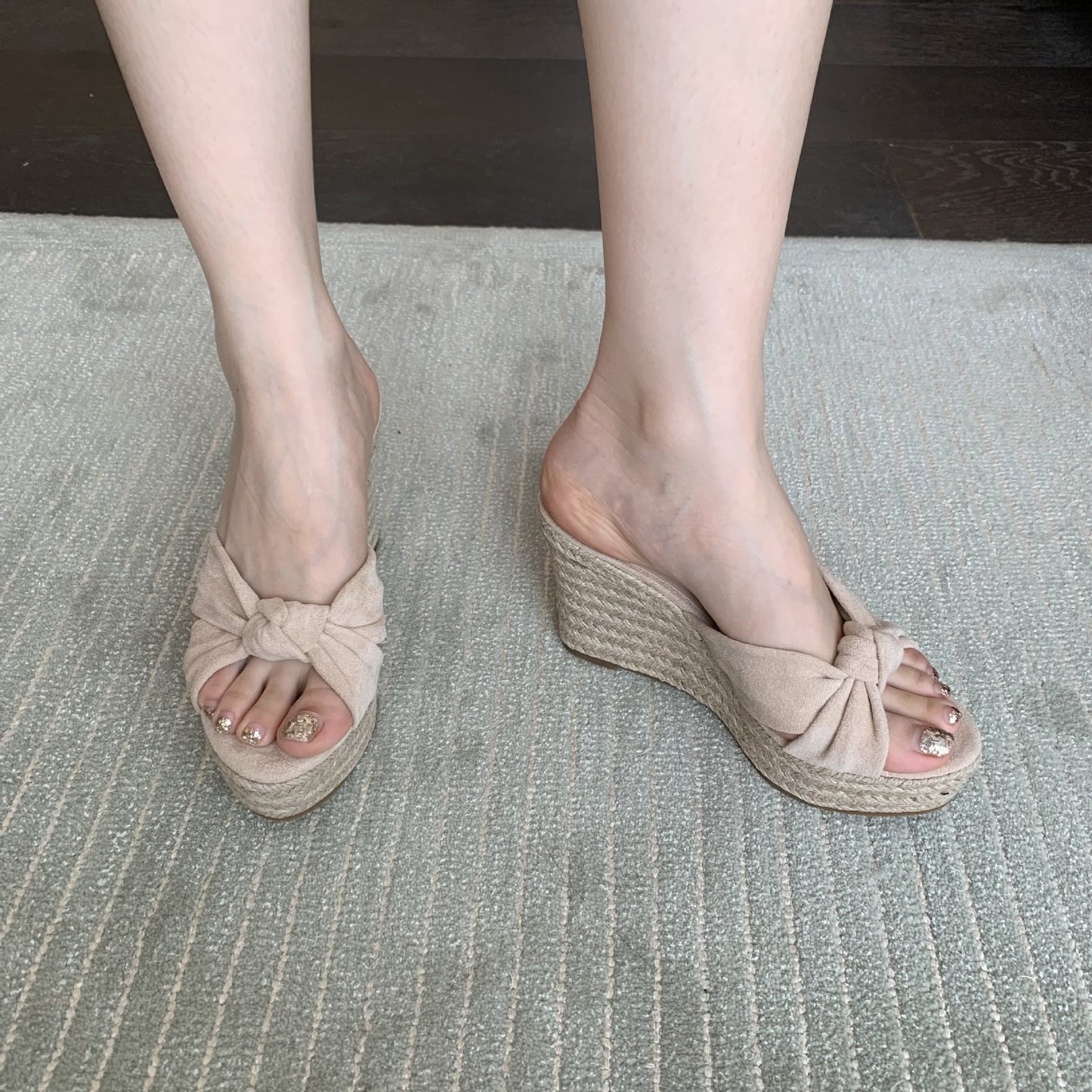 Wedge sandals, woven hemp rope, versatile, suede, solid color strap, stitched slippers women