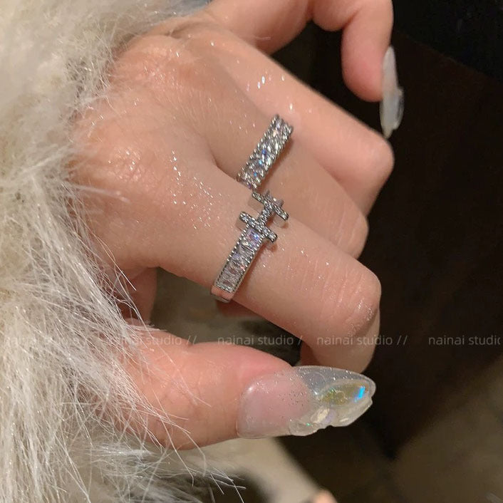 H letter ring ~ full of diamonds high-end light luxury index finger ring 2025 new explosive layering fashionable ring trendy girl