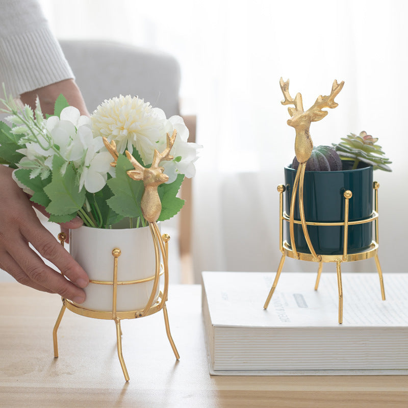 Factory wholesale creative pen holder storage gold iron wrought fawn ceramic vase floral arrangement ornament