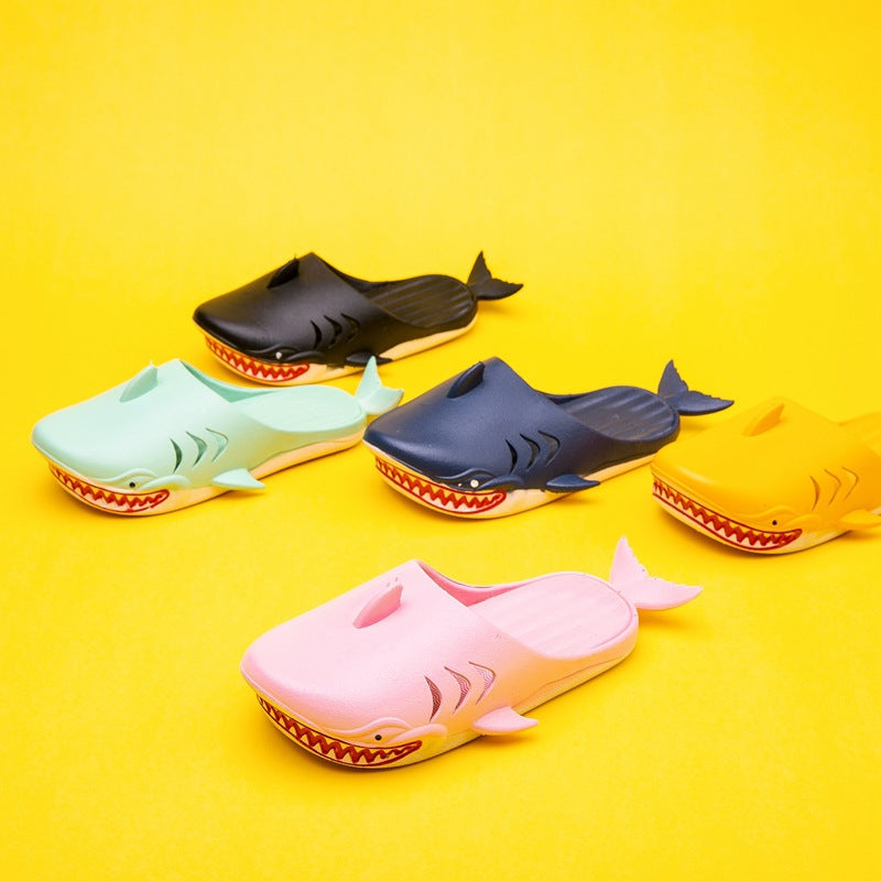 Creative funny children's shark Baotou slippers cute indoor and outdoor non-slip cartoon slippers boys and girls hole shoes