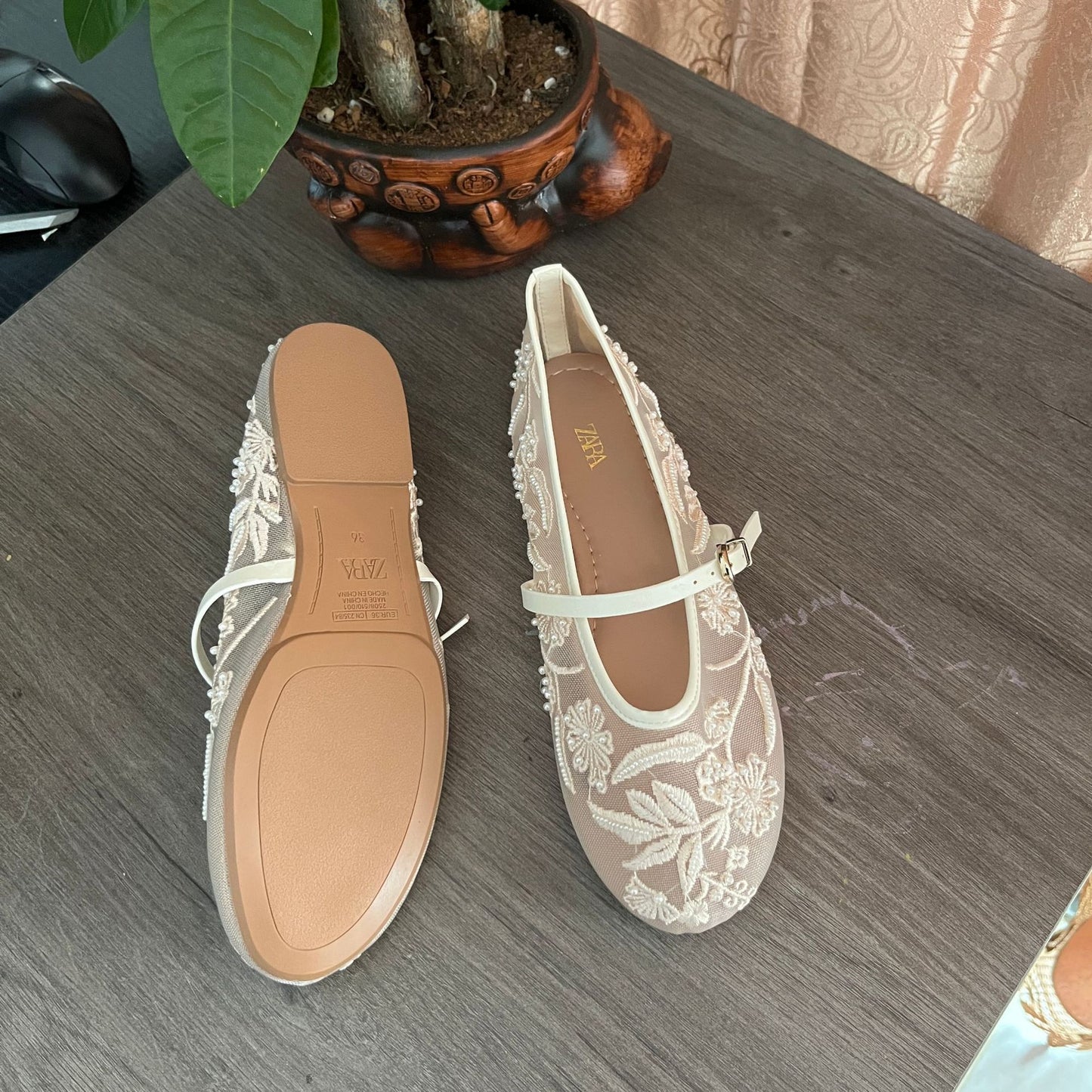 ZA Home 2025 New Shoes Women's Flat Mary Jane Women's Shoes New Embroidery Chinese Style Baotou White Sandals