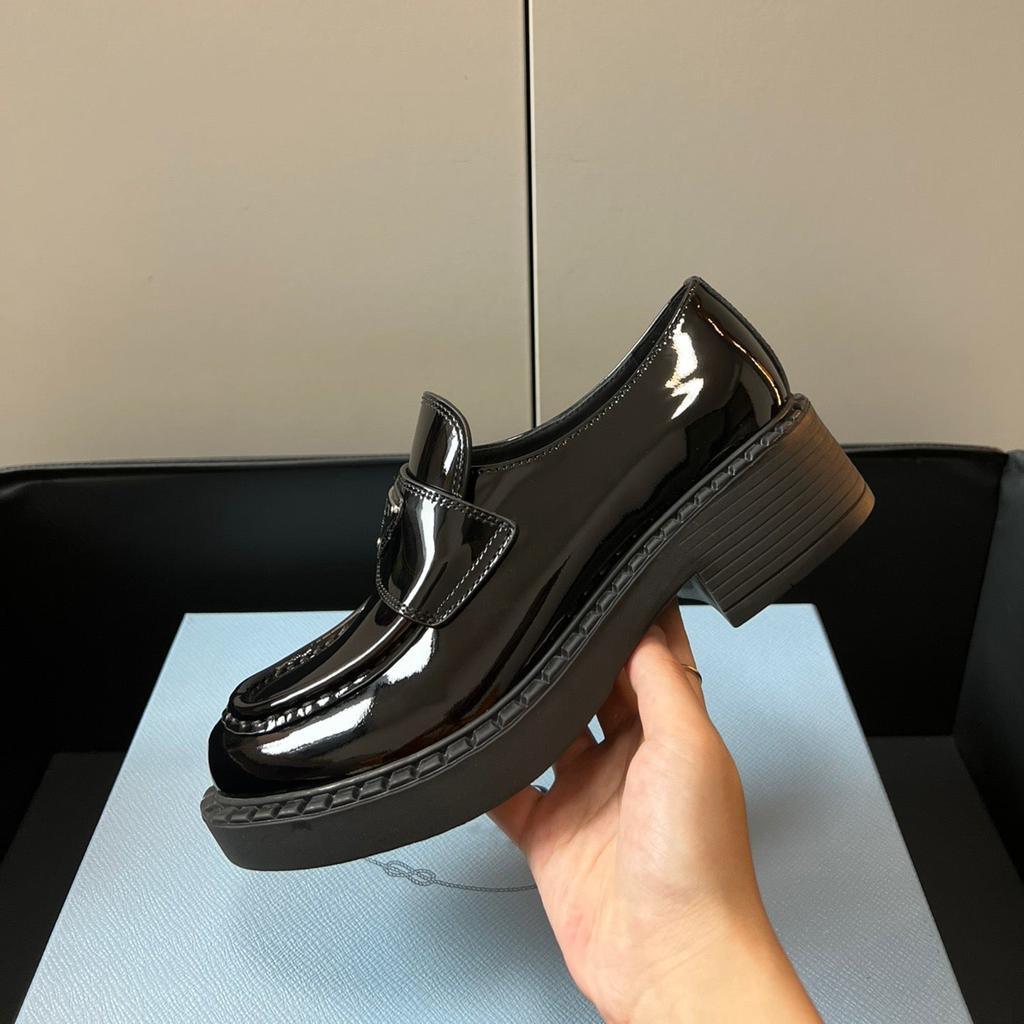 Top version of the P family triangle logo loafers women's spring and summer new British college style slip-on leather platform bag shoes