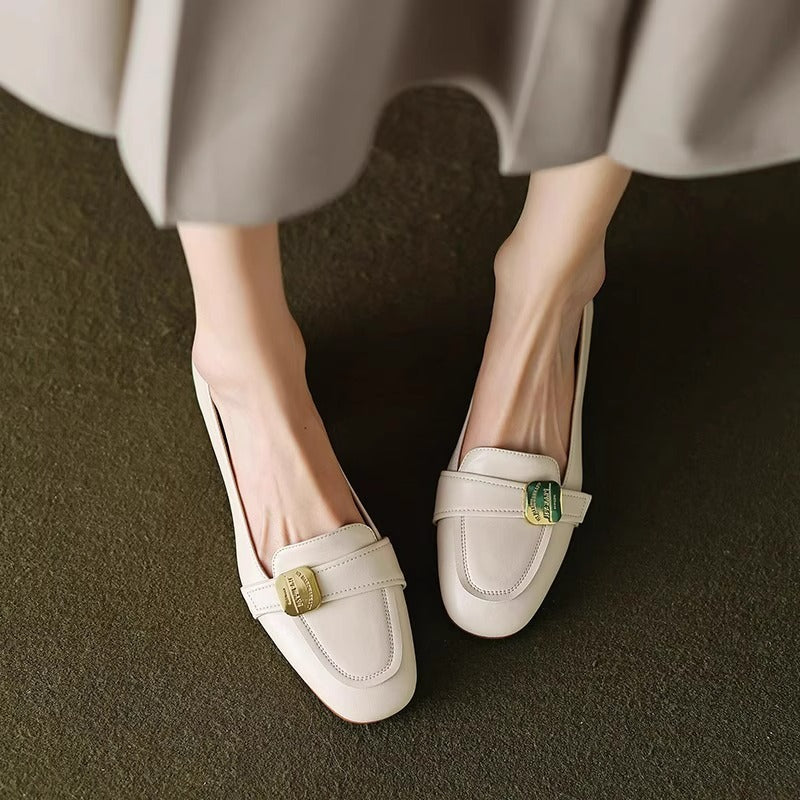 In stock ~ sheepskin version of French beautiful metal buckle thick heel pumps for women's 2025 summer new versatile beanie shoes
