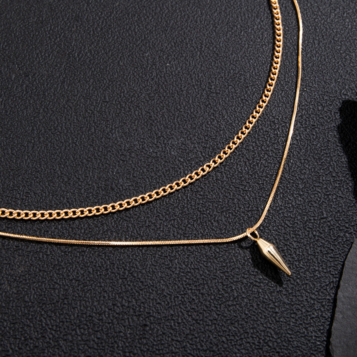 European and American niche rivet necklace jewelry, men's trend, hip-hop, personality, long sweater chain, cross-border men's clavicle chain accessories