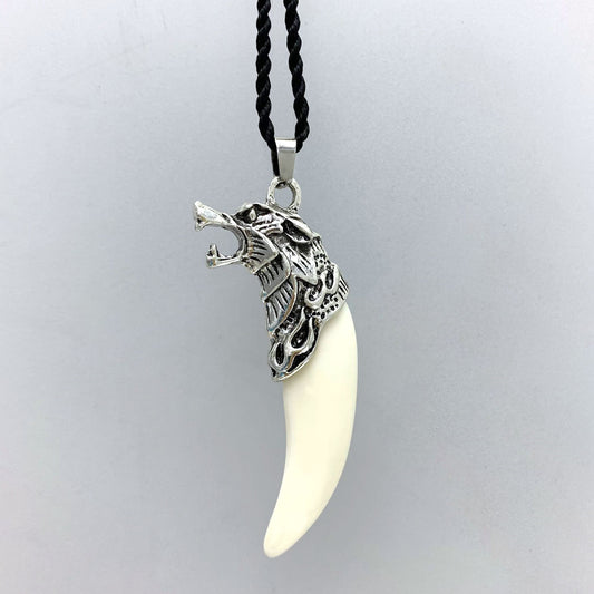 Inner Mongolia wolf tooth resin pendant men's necklace domineering hipster personality Inner Mongolia Tibetan mastiff tooth shape male and female pendants