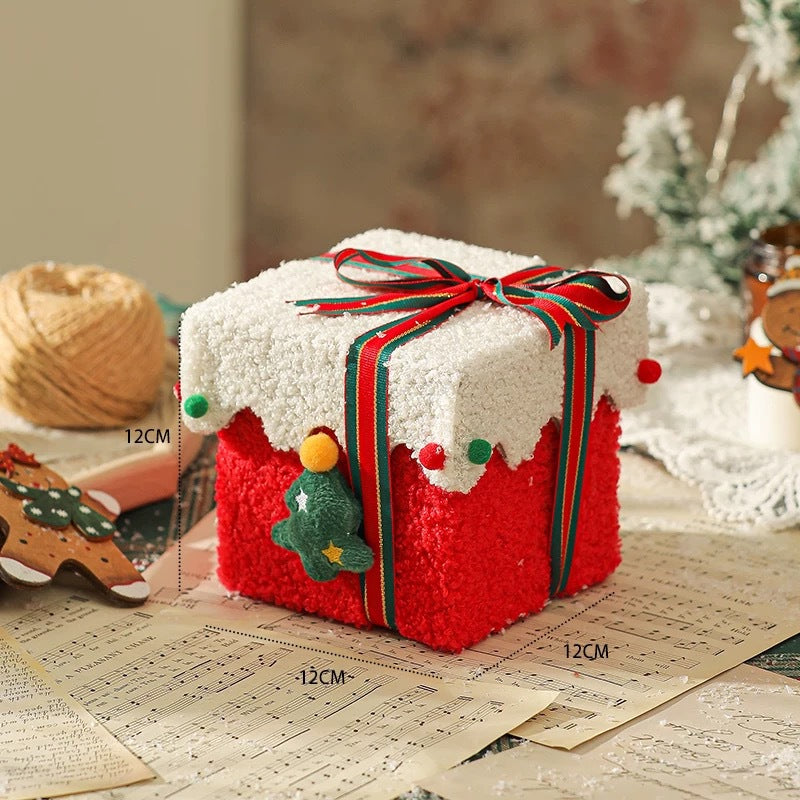 Christmas gift box Christmas Eve high-value creative apple flannel gift box Christmas apple packaging box gift bag