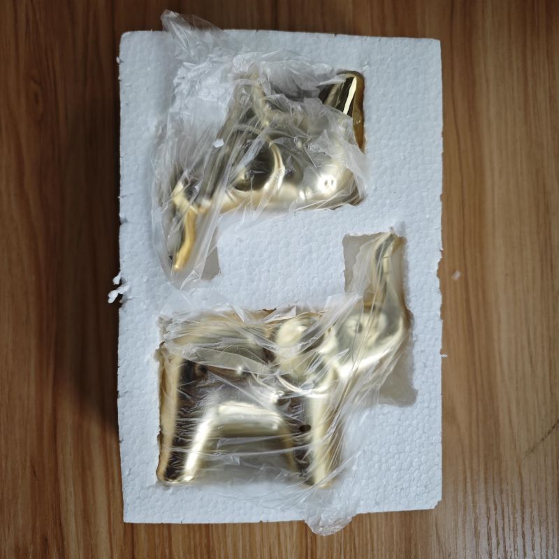 Cross-border modern silver elephant ceramic statue for living room, office, desktop bookshelf, TV cabinet, home decoration ornament