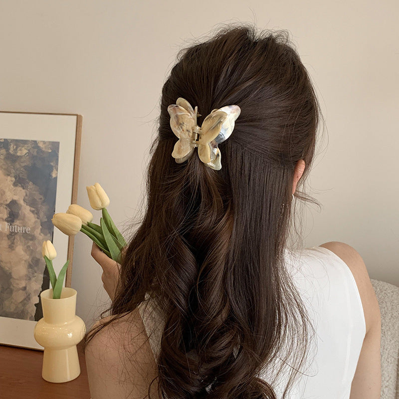 Super fairy three-dimensional butterfly grab clip female 2025 new high-end sense medium hairpin on the back of the head shark clip hair grab hair ornament