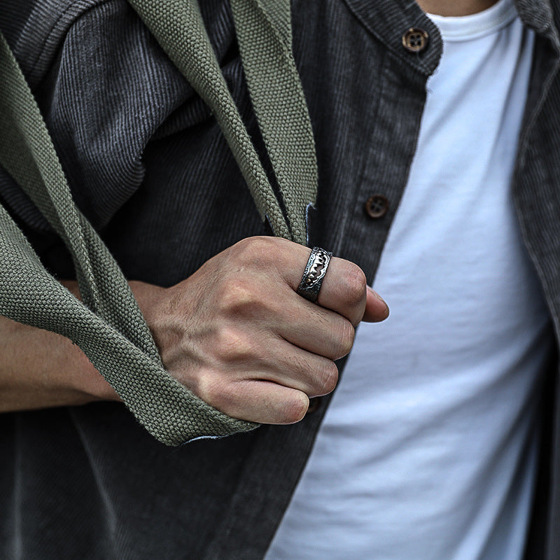 Creative trend opening ring black men's domineering vintage shark ring luxury niche design accessory