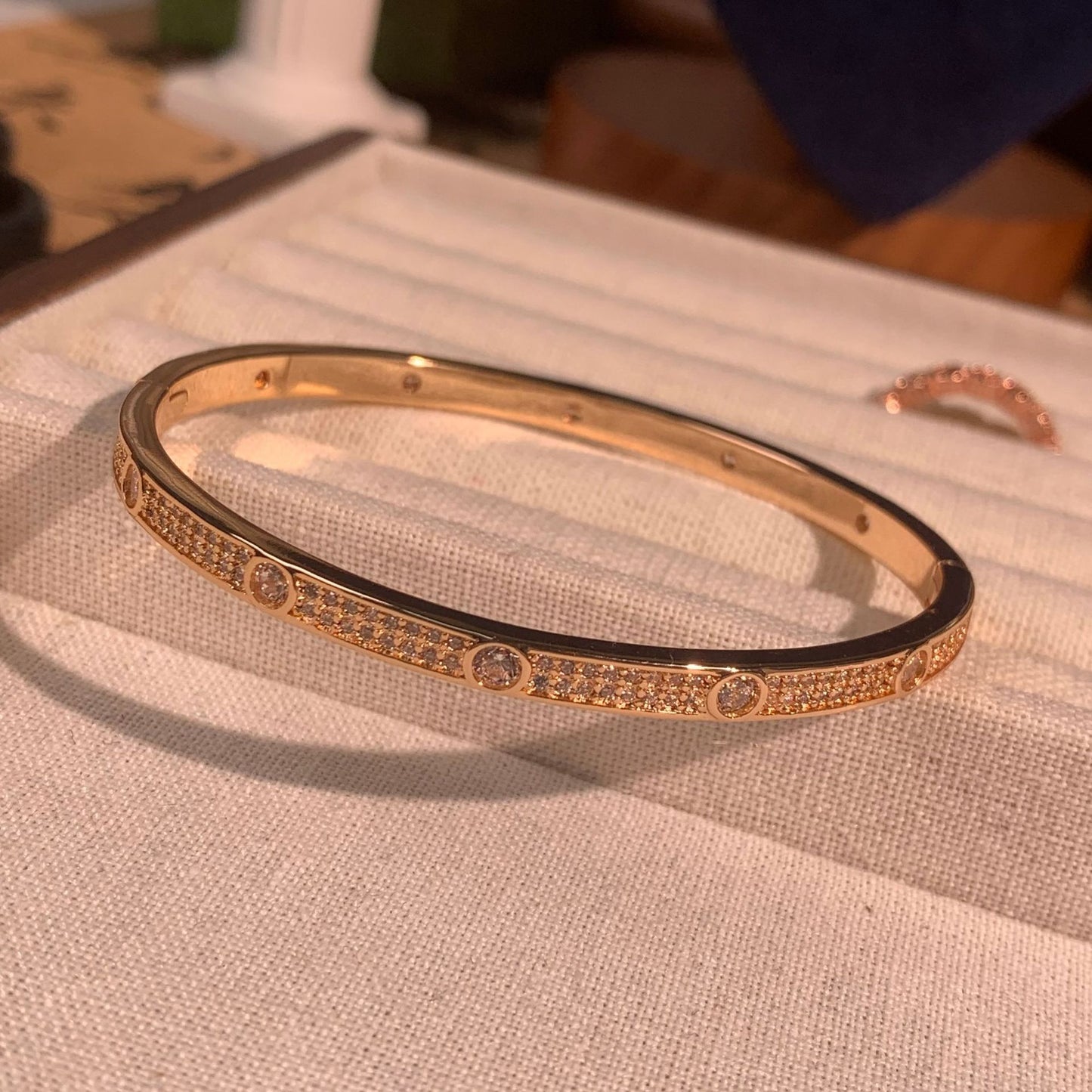 Seiko light luxury texture, starry diamond bracelet, double-row diamond high-end fashion buckle bracelet wholesale delivery