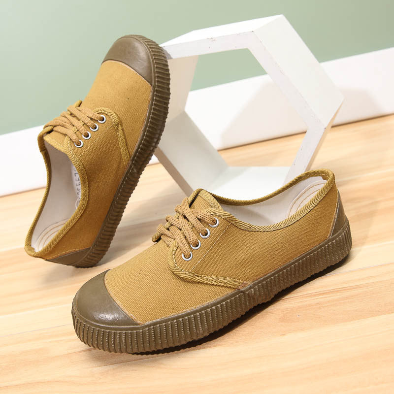 The manufacturer supplies student military training shoes for training shoes, liberation shoes, yellow rubber shoes, work shoes, vulcanized shoes, canvas men's shoes