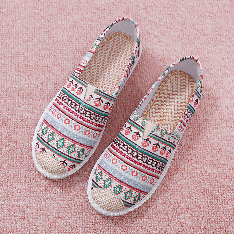 2024 low-top casual shoes old Beijing cloth shoes for women mother soft-soled shoes canvas students wholesale white shoes