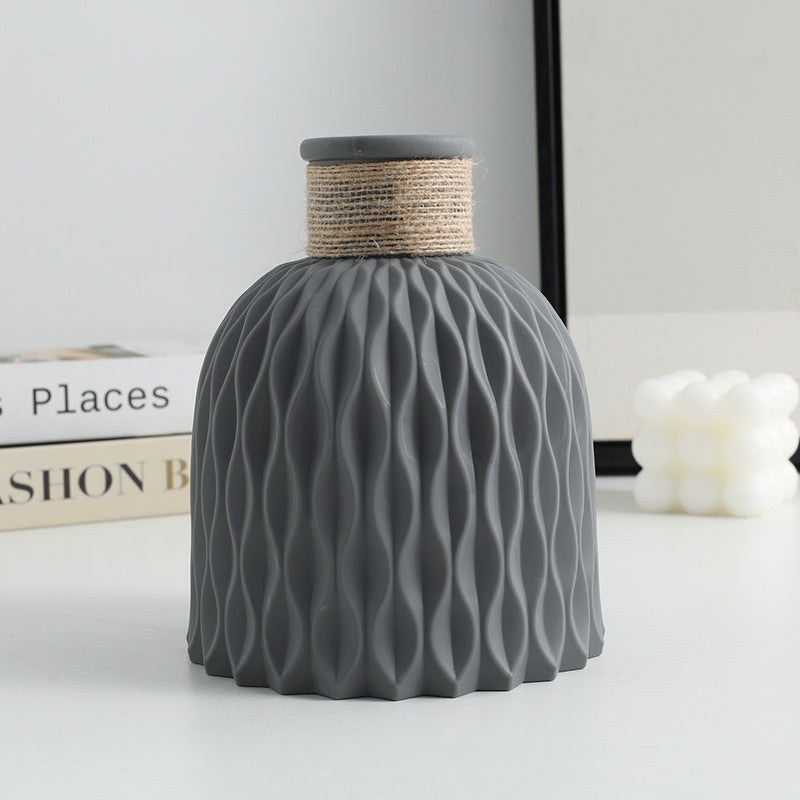 Pineapple pattern hemp rope plastic vase simulation simple creative small fresh flower arrangement vase cross-border hot sale water ripple vase