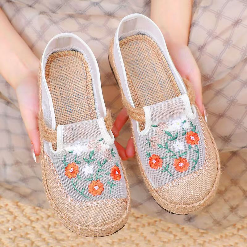 Spring new women's single shoes, one-foot pedals, fisherman's shoes, retro style linen round toe, casual cotton and linen shoes, old Beijing cloth shoes