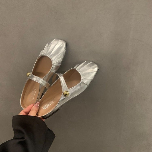 Silver flat toe semi-slippery sandals for women's spring and autumn high-end sense in summer, wearing Mary Jane Muller with skirt and single shoes