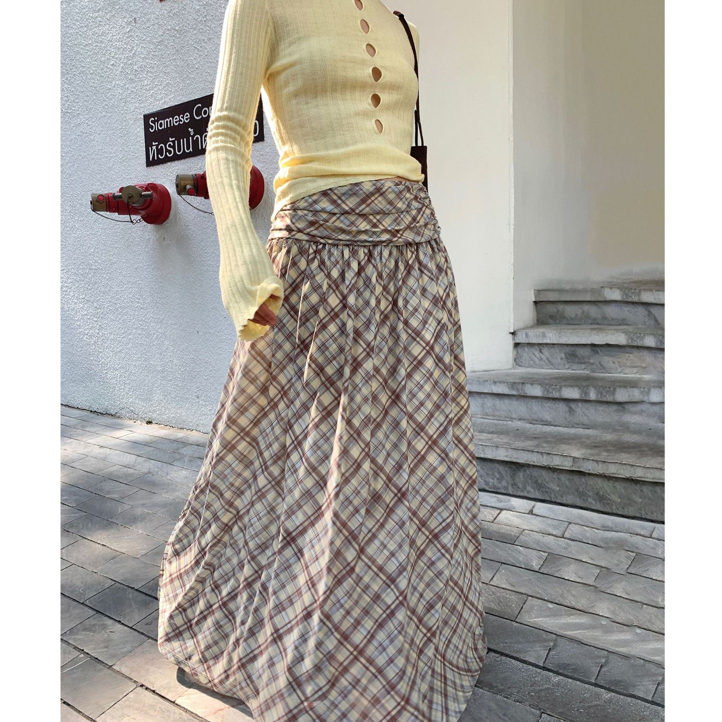 [Spot] high-waisted a-line tall mesh cool plaid skirt flowing knit skirt long skirt summer