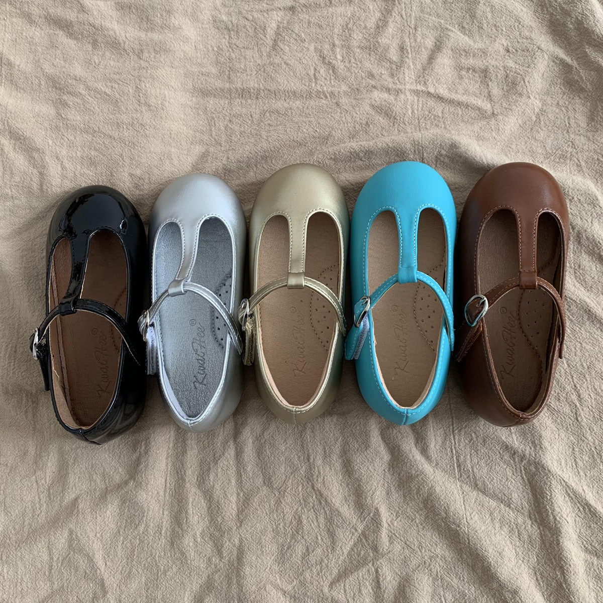 Korean children's shoes are niche foreign soft-soled leather shoes, shallow and versatile, retro princess shoes, flat soles, solid color girls' single shoes, trendy