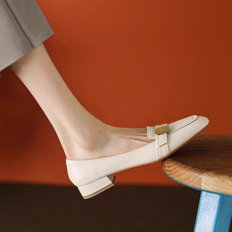 In stock ~ sheepskin version of French beautiful metal buckle thick heel pumps for women's 2025 summer new versatile beanie shoes