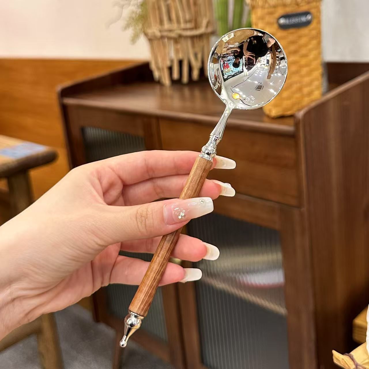 Cross-border imitation rosewood round spoon, stainless steel spoon, long-handled round-headed spoon, household rice spoon, spoon, spoon, spoon, dessert spoon