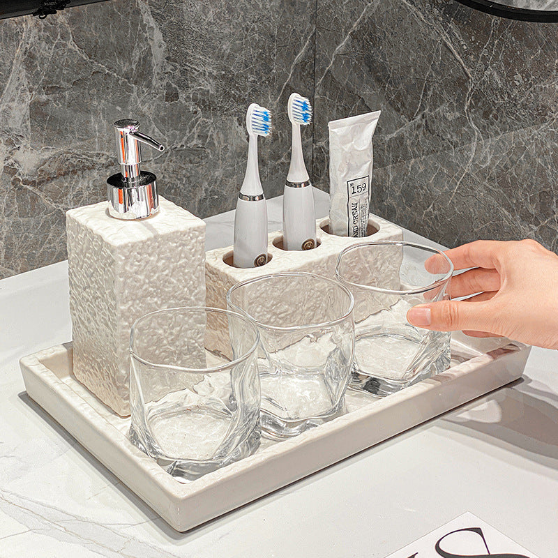 Toiletries, toiletries, sets, storage trays, hotel toilets, bathroom vanities, toothbrushes, shelves, display trays