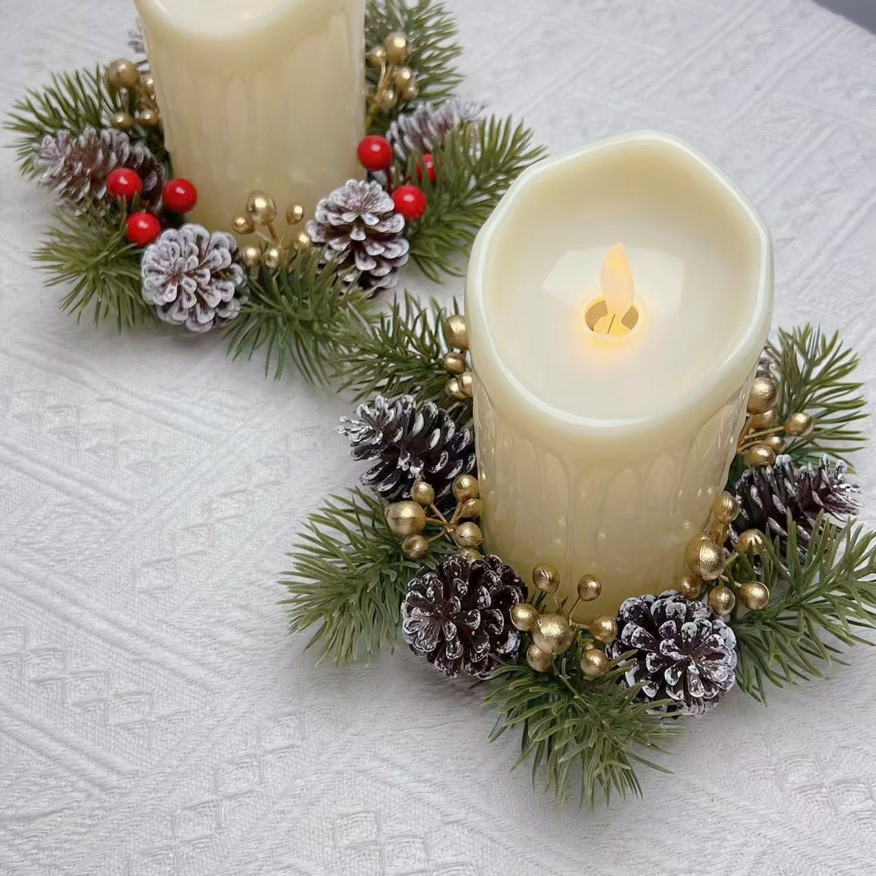 Cross-border new products Christmas candle scented candle holder berry flower ring table top home decoration simulated pine cone ornament