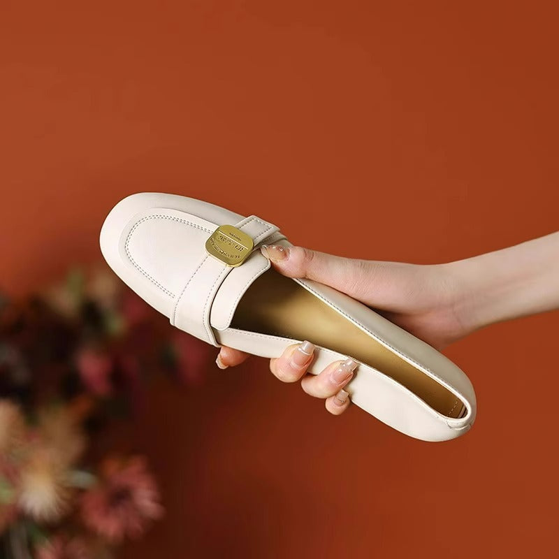 In stock ~ sheepskin version of French beautiful metal buckle thick heel pumps for women's 2025 summer new versatile beanie shoes