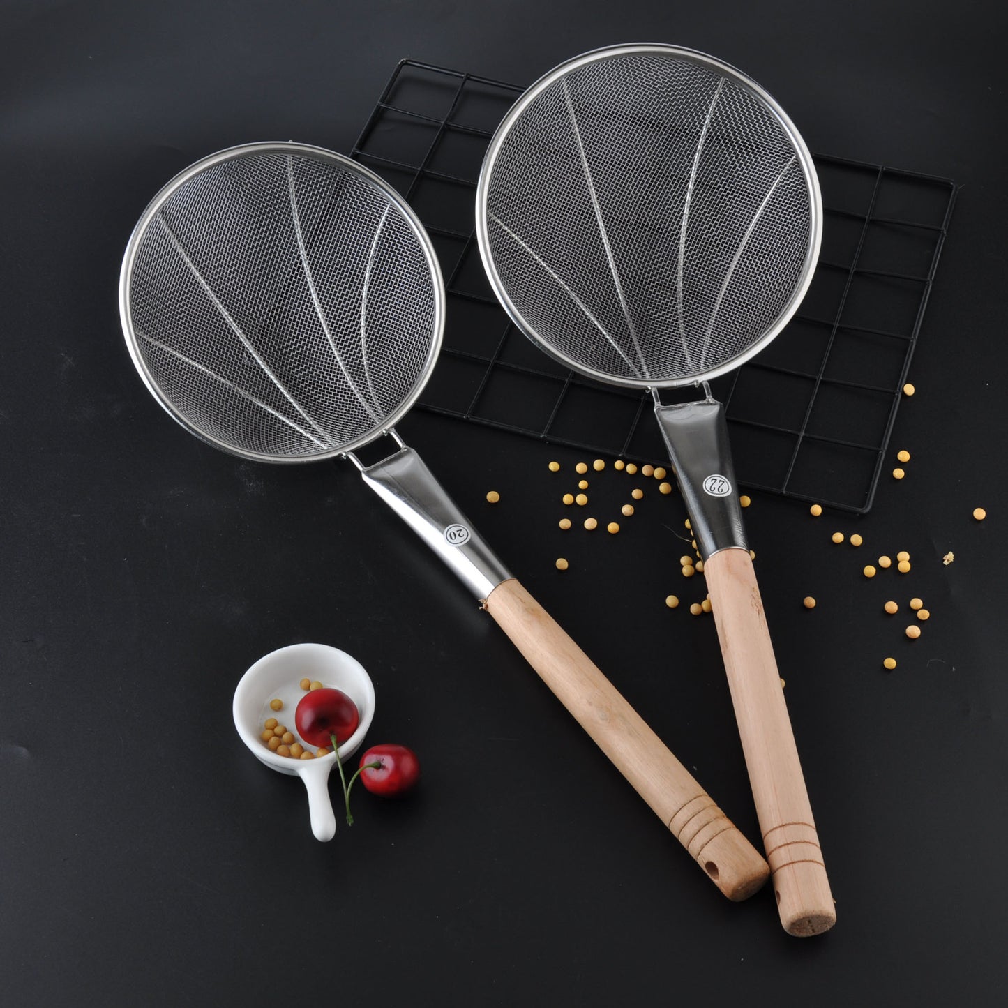 Direct supply stainless steel large colander hotel kitchen supplies line leak wooden handle reinforced mesh leak large basket fence screen screen