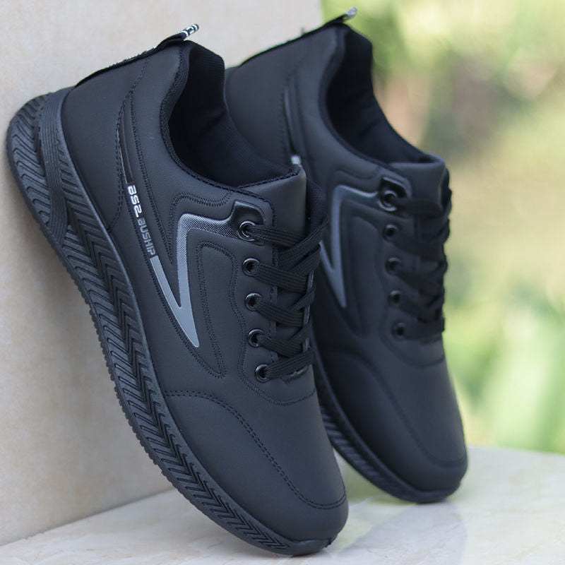 Men's shoes autumn new waterproof leather sneakers breathable casual running shoes black work shoes men's one piece on behalf of the hair