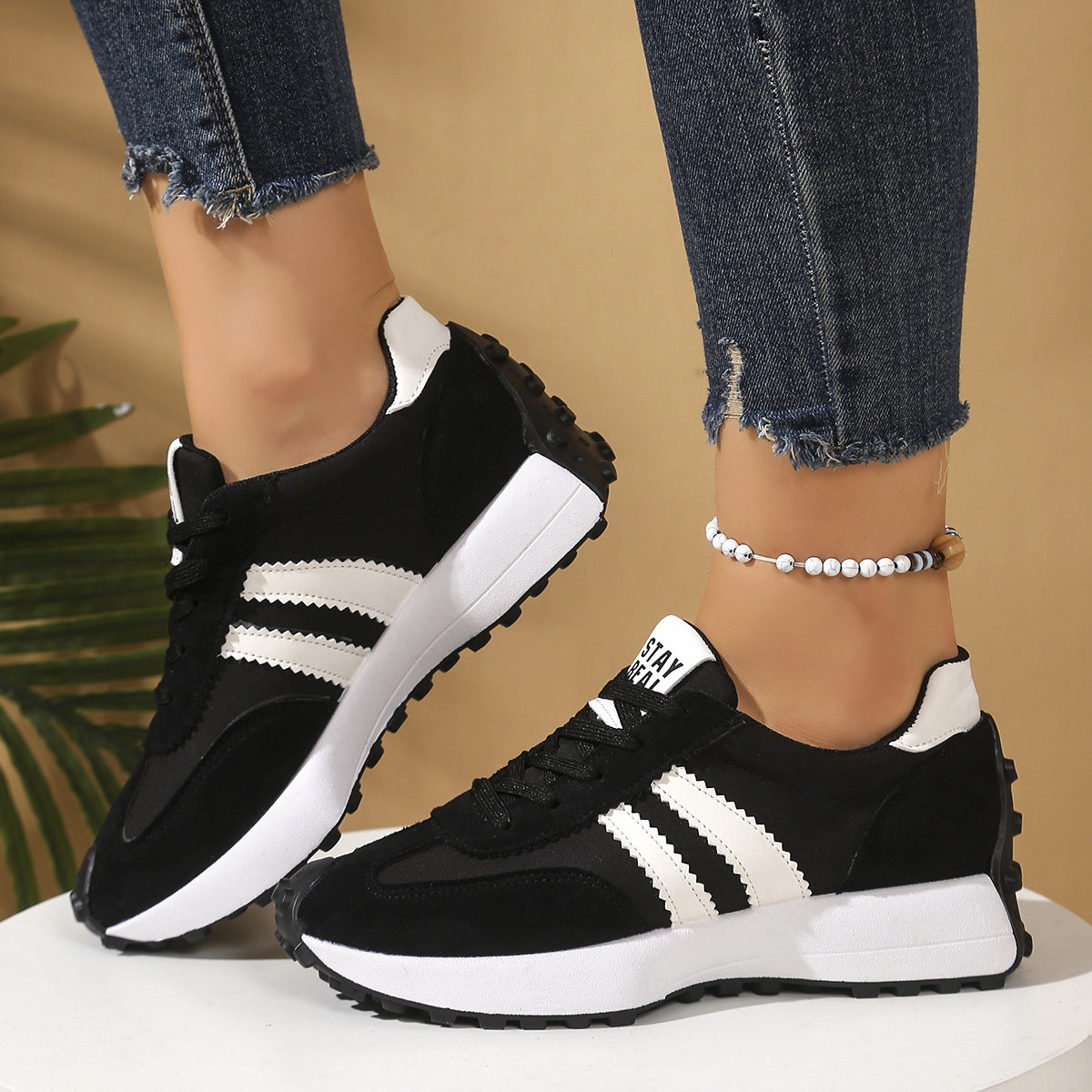 Plus-size small waist daddy shoe girl 2025 spring/summer new Internet celebrity platform student casual shoes sports Forrest Gump shoe girl
