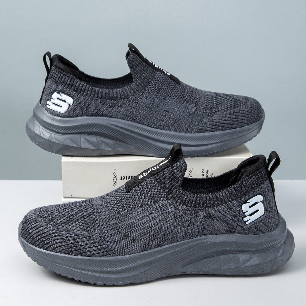 High elasticity and breathable flying knitted men's shoes 2025 new lightweight and comfortable versatile shoes cold sticky casual soft sole men's shoes