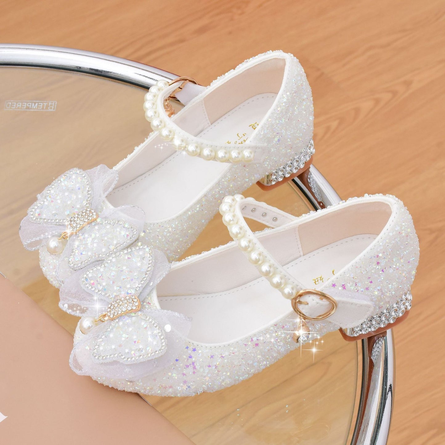 Girls' high heels 2026 new children's single shoes in the middle of the big boy princess shoes show leather shoes and soft-soled crystal slippers