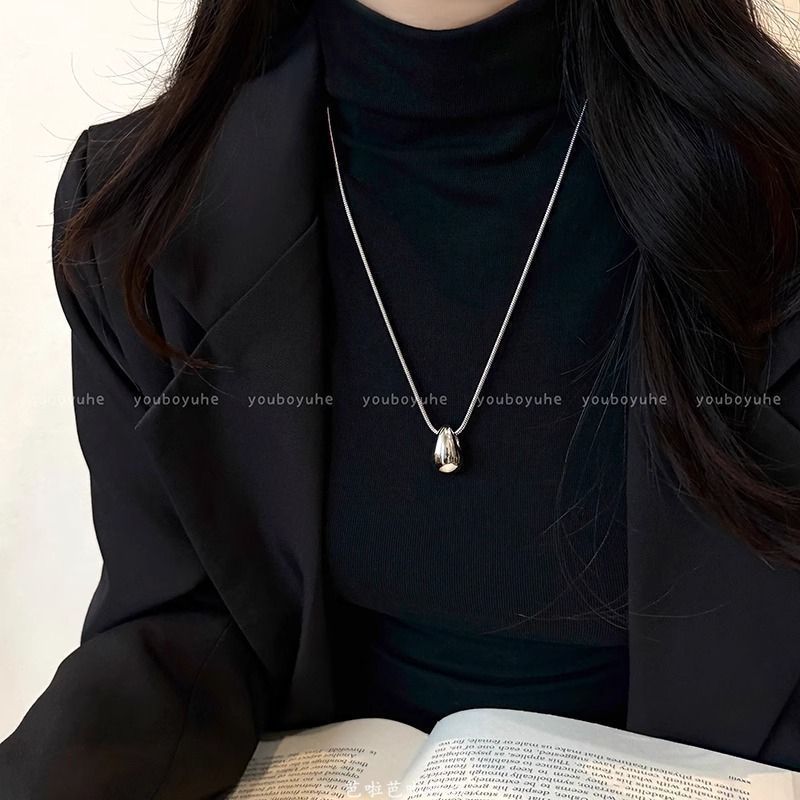 Minimalist feng shui drop pendant necklace women's autumn and winter long sweatshirt sweater chain casual and versatile light luxury luxury accessories
