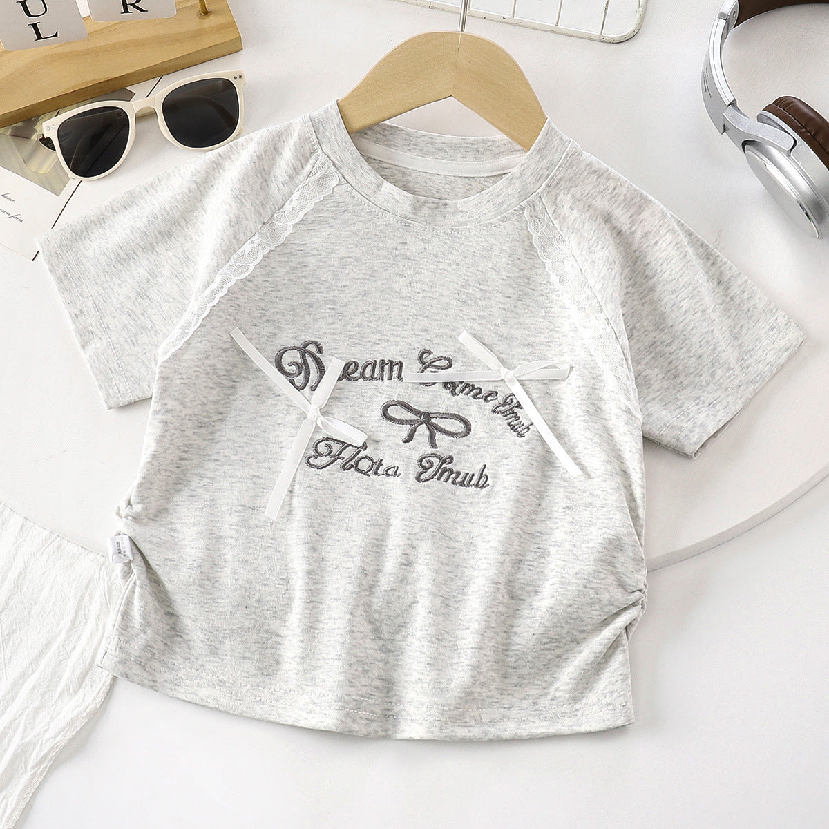 Girls short sleeve cotton t-shirt summer 2025 new children's bow letter medium and big children's fashion top