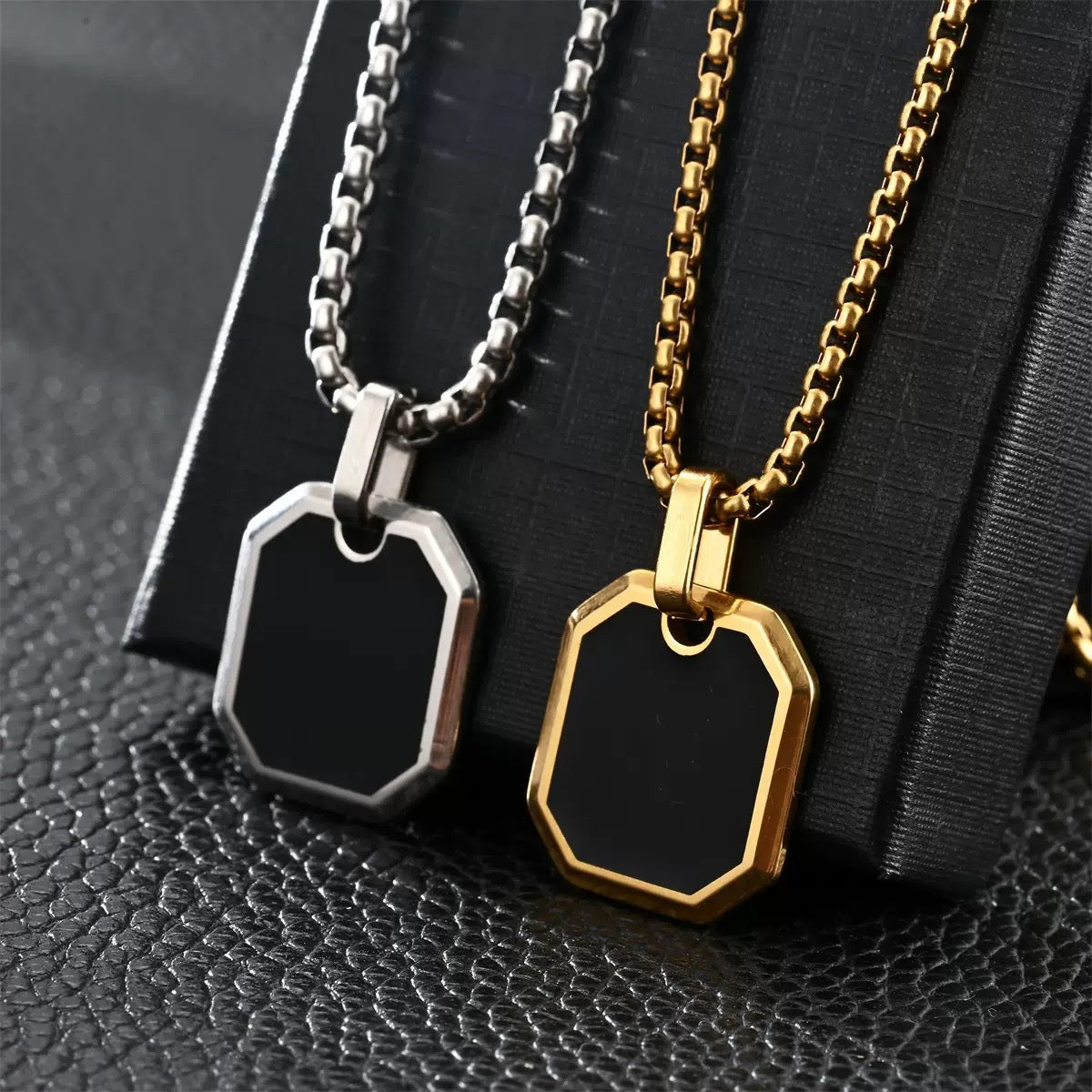 Cross-border titanium steel square pendant men's necklace sweater chain wear and match jewelry niche high-end jewelry men