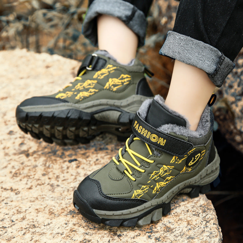 Winter boys' cotton shoes, children's Zhongbang outdoor hiking shoes, girls' big cotton snow, lightweight, non-slip and warm sneakers