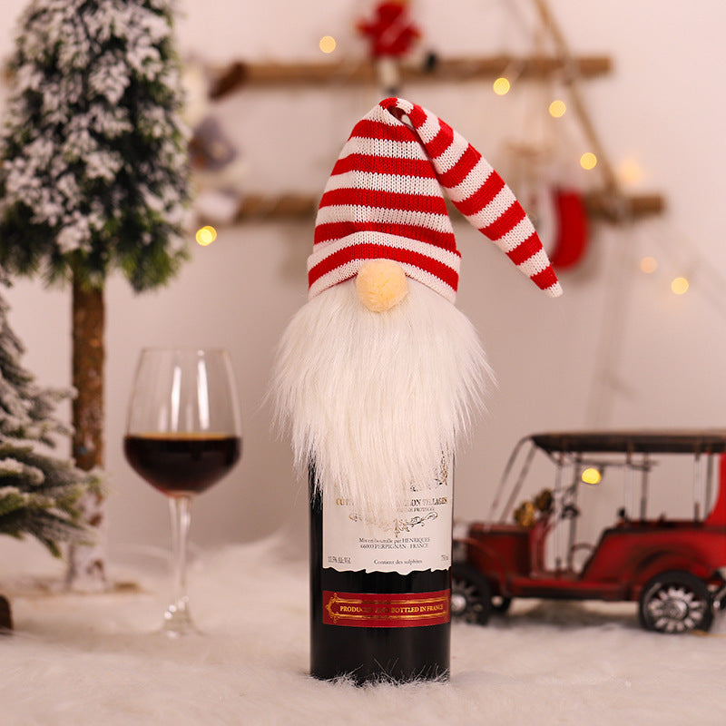 Christmas wine bottle decoration Christmas knitted wine set scarf hat set red wine bottle cover old man wine bottle set deer