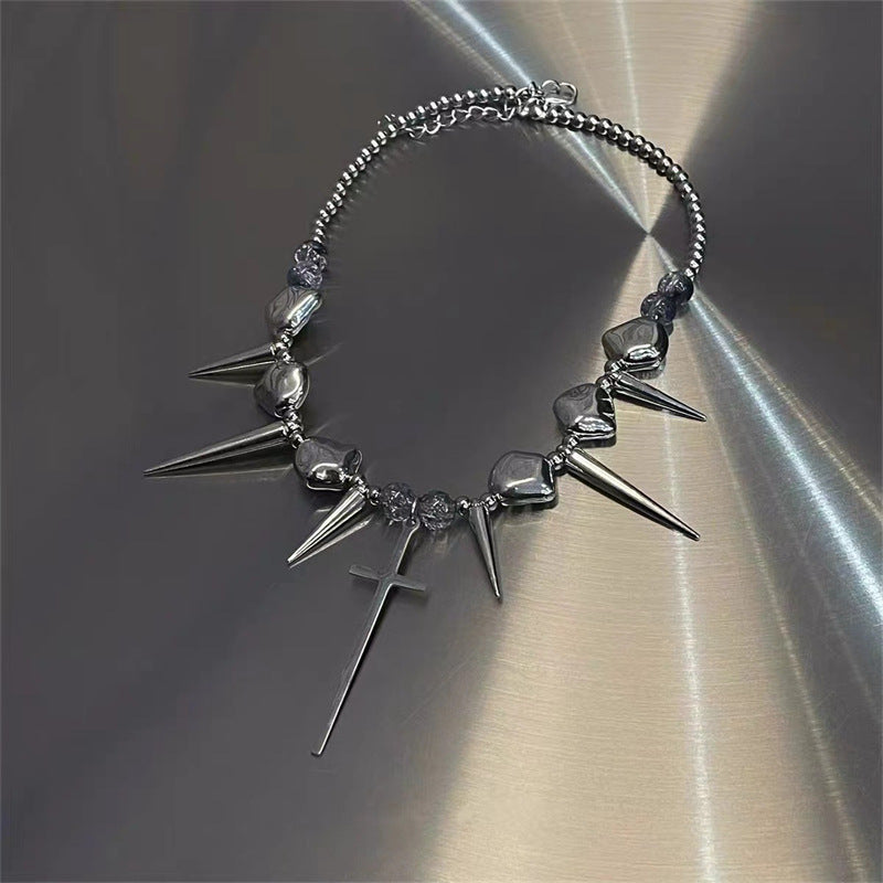 Light luxury punk niche rivet cross splicing men's collarbone chain personality ins exaggerated accessories titanium steel necklace