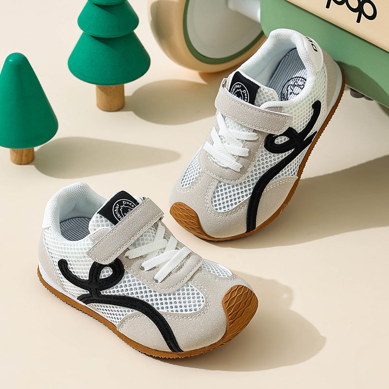 Children's sneakers spring and summer new breathable hollow mesh girls moral training shoes lightweight boys Forrest Gump net shoes